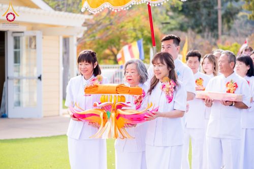 ภาพ No.174990:พิธีทอดกฐิน วัดพระธรรมกายซิลิคอนวัลเลย์ มลรัฐแคลิฟอร์เนีย ประเทศสหรัฐอเมริกา บูชาธรรม 80 ปี หลวงพ่อธัมมชโย โดยคณะศิษยานุศิษย์วัดพระธรรมกาย วันที่ 27 ตุลาคม พ.ศ. 2567