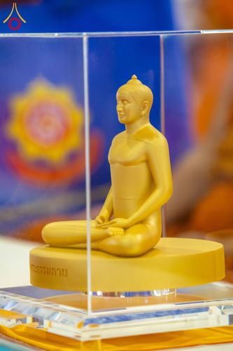 ภาพ No.59926:พิธีเจริญพระพุทธมนต์ "ฉลองอายุวัฒนมงคล 80 ปี หลวงพ่อธัมมชโย" พิธีถวายไทยธรรม คณะสงฆ์ 10,000 กว่าวัดทั่วประเทศ ในวันคุ้มครองโลก วันจันทร์ที่ 22 เมษายน พ.ศ. 2567 ณ สภาธรรมกายสากล วัดพระธรรมกาย จ.ปทุมธานี