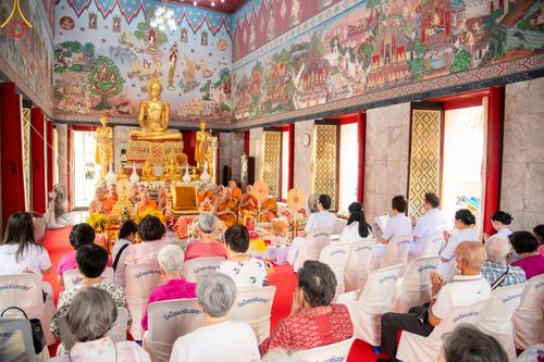 ภาพ No.165076:พิธีทอดกฐิน ณ วัดใหม่พิเรนทร์ แขวงวัดอรุณ เขตบางกอกใหญ่ กรุงเทพมหานคร ในโครงการกฐินสามัคคีทั่วไทย 30,000 วัด บูชาธรรม 80 ปี หลวงพ่อธัมมชโย โดยคณะศิษยานุศิษย์วัดพระธรรมกาย วันที่ 20 ตุลาคม พ.ศ. 2567