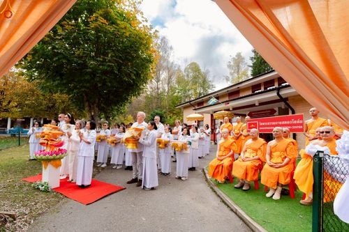 ภาพ No.260655:วันอาทิตย์ที่ 19 ตุลาคม พ.ศ. 2568 พิธีทอดกฐิน วัดพระธรรมกายสตอกโฮล์ม ประเทศสวีเดน 