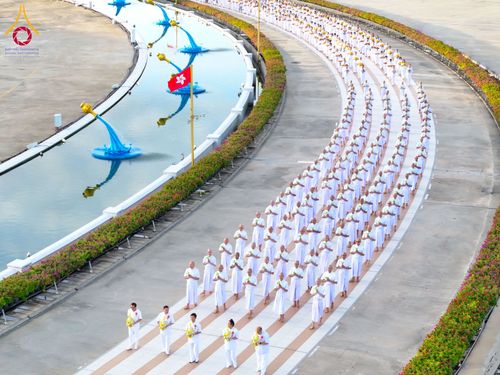 ภาพ No.144066:พิธีบรรพชาอุปสมบทหมู่ พระธรรมทายาทนานาชาติ(ภาษาจีน) รุ่น 19 ณ วัดพระธรรมกาย จ.ปทุมธานี วันเสาร์ที่ 13 กรกฎาคม พ.ศ. 2567