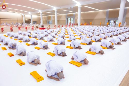 ภาพ No.217170:วันเสาร์ที่ 12 เมษายน พ.ศ. 2568 พิธีบรรพชา พิธีขอศีลและขอนิสสัย พิธีมอบบาตร ในโครงการอุปสมบทหมู่ บูชาธรรมหลวงพ่อธัมมชโย, โครงการธรรมทายาท ระดับอุดมศึกษา รุ่นที่ 52 ,  โครงการบวชพระนานาชาติ AEC & WAB CEO รุ่นที่ 4 ณ วัดพระธรรมกาย