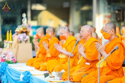 ภาพ No.76054:งานทำบุญตักบาตรเชอรี่มอลล์ อ.คลองหลวง จ.ปทุมธานี วันที่ 14 กุมภาพันธ์ พ.ศ. 2566