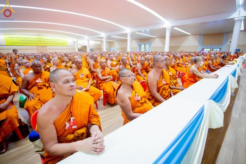 ภาพ No.219516:วันอังคารที่ 22 เมษายน พ.ศ. 2568 สัมมนาสงฆ์ เพื่อความมั่นคงและความเจริญรุ่งเรืองแห่งพระพุทธศาสนา  เนื่องในวันคุ้มครองโลก พิธีถวายมหาสังฆทานแด่คณะสงฆ์ 40,000 กว่าวัดทั่วประเทศ ณ วัดพระธรรมกาย จ.ปทุมธานี