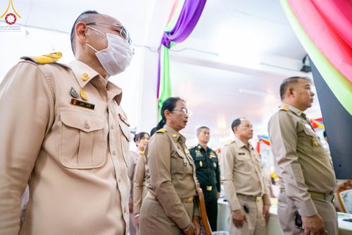 ภาพ No.87983:การลงพื้นที่ตรวจเยี่ยมและติดตามผลการดำเนินงาน โครงการสร้างความปรองดองสมานฉันท์ โดยใช้หลักธรรมทางพระพุทธศาสนา "หมู่บ้านรักษาศีล5" จังหวัดปทุมธานี