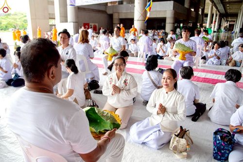 ภาพ No.230756:วันที่ 28 มิถุนายน พ.ศ. 2568 พิธีตัดปอยผมและปลงผม โครงการบวชพระนานาชาติ AEC & WAB รุ่นที่ 9 ณ วิหารคด 2 วัดพระธรรมกาย