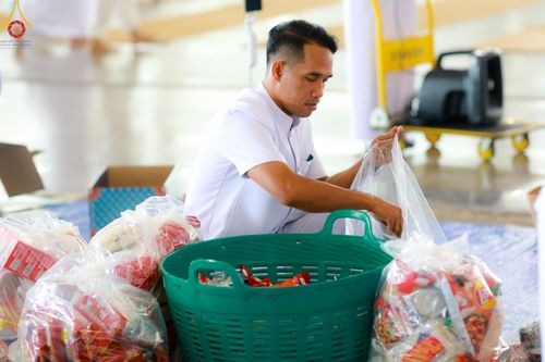 ภาพ No.150560:V.44 เพื่อพ่อ ภาพเตรียมงาน ปฎิบัติงาน ของเจ้าหน้าที่ อาสาสมัคร ทุกสถานะ เพื่อความสำเร็จ ในงานวันธรรมชัย วันอังคารที่ 27 สิงหาคม พ.ศ. 2567