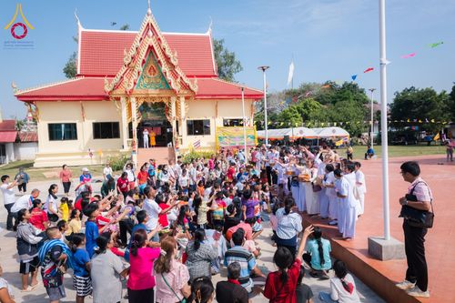 ภาพ No.182543:พิธีทอดกฐิน ณ วัดธรรมประดิษฐ์ จ.บุรีรัมย์ ในโครงการทอดกฐินสามัคคีทั่วไทย 30,000 วัด บูชาธรรม 80 ปี หลวงพ่อธัมมชโย โดยคณะศิษยานุศิษย์วัดพระธรรมกาย วันที่ 9 พฤศจิกายน พ.ศ. 2567