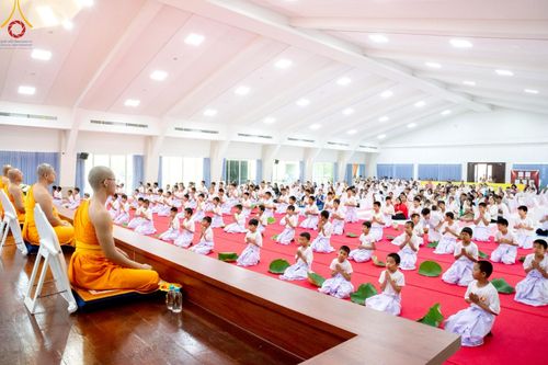 ภาพ No.213761:วันเสาร์ที่ 29 มีนาคม พ.ศ. 2568 พิธีตัดปอยผม ขอขมาผู้ปกครอง มอบบาตร-ผ้าไตร และพิธีบรรพชาสามเณร ณ ศูนย์ปฏิบัติธรรมจังหวัดระยอง (บ้านช่องลม) ต.บางบุตร อ.บ้านค่าย จ.ระยอง