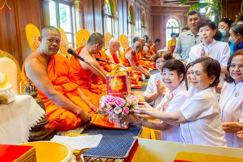 ภาพ No.254156:วันที่ 12 ตุลาคม พ.ศ. 2568 พิธีทอดกฐินสามัคคีทั่วไทย 30,000 วัด โดยคณะศิษยานุศิษย์ บูชาธรรม 81 ปี หลวงพ่อธัมมชโย ณ วัดเสาธงหิน อ.บางใหญ่ จ.นนทบุรี