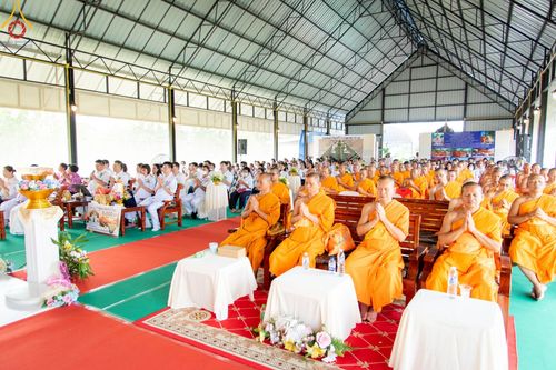 ภาพ No.92687:พิธีทอดกฐินวัดศรีวรรณวนาราม จ.ปทุมธานี และพิธีอัญเชิญพระสารีริกธาตุ วันที่ 4 พฤศจิกายน พ.ศ. 2566