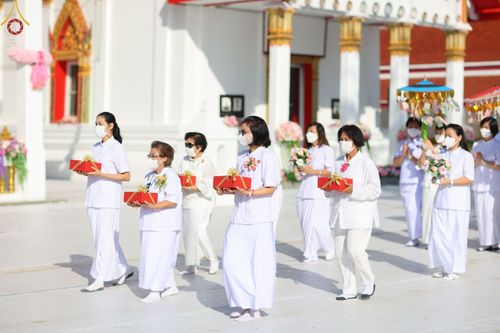 ภาพ No.71622:พระธรรมยาตรา ปฏิบัติศาสนกิจ ทำนุบำรุงศาสนสถาน, ปฏิบัติธรรม ร่วมกับชุมชน,นักเรียนเด็กดีวีสตาร์ และร่วมพิธีทอดผ้าป่าบำรุงศาสนสถาน ในโครงการธรรมยาตรากตัญญูบูชา มหาปูชนียาจารย์ พระมงคลเทพมุนี(สด จนฺทสโร) พระผู้ปราบมาร อนุสรณ์สถาน 7 แห่ง ปีที่ 11 ณ วัดสองพี่น