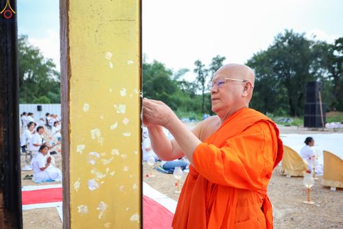 ภาพ No.339457:วันอังคารที่ 14  กรกฎาคม 2569 พิธีทอดผ้าป่าและพิธีตอกเสาเข็มมงคลต้นสุดท้าย องค์พระเจดีย์เพื่อสร้างสันติภาพโลก  ณ ธุดงคสถานพัฒนานิคม อ.พัฒนาพิคม จ.ลพบุรี