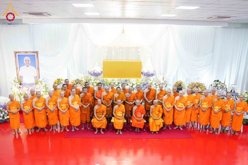 ภาพ No.316149:วันศุกร์ที่ 27 มีนาคม พ.ศ. 2569 พิธีบำเพ็ญกุศล คุณพ่อณรงค์ จินตมากุล  สิริอายุ 99 ปี 11 เดือน โยมบิดา พระครูปลัดรัตนวีรวัฒน์ (รังสฤษดิ์ อิทฺธิจินตโก) ที่ปรึกษาเจ้าคณะจังหวัดปทุมธานี เจ้าอาวาสวัดพระธรรมกาย  ณ ห้องปลูกศรัทธา 2 วัดพระธรรมกาย ปทุมธานี