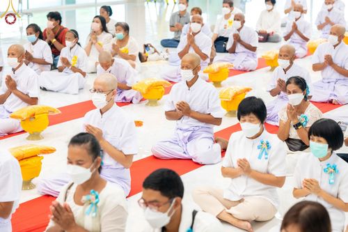 ภาพ No.65626:พิธีปลงผม และพิธีขอขมามอบผ้าไตร นาคธรรมทายาท ในโครงการอุปสมบทบูชาธรรม มหาปูชนียาจารย์ประจำปี 2565 ณ ศูนย์ปฏิบัติธรรมภาคใต้ บางกล่ำ จ.สงขลา วันที่ 19 พฤศจิกายน พ.ศ. 2565