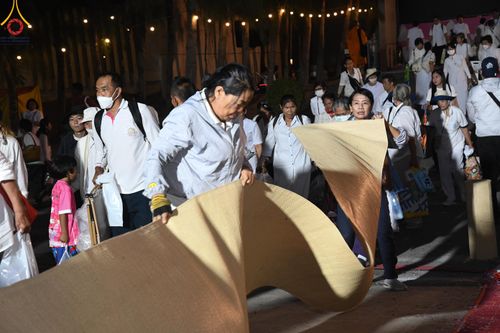 ภาพ No.105876:V.2 ทุ่มเท การเตรียมงาน เก็บงาน การรับบุญของเจ้าหน้าที่หน่วยงานต่างๆ เพื่อโครงการธรรมยาตรา กตัญญูบูชามหาปูชนียาจารย์ พระมงคลเทพมุนี (สด จนฺทสโร) พระผู้ปราบมาร อนุสรณ์สถาน 7 แห่ง ปีที่ 12 ระหว่างวันที่ 2 - 31 มกราคม พ.ศ.2567