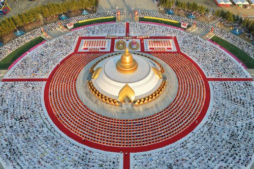 ภาพ No.302090:วันที่ 23 มกราคม พ.ศ. 2569 พิธีจุดประทีปธรรมถวายเป็นพุทธบูชา และบูชาธรรมมหาปูชนียาจารย์  ณ อนุสรณ์สถานลำดับที่ 5 สถานที่เผยแผ่วิชชาธรรมกายครั้งแรก อนุสรณ์สถานบางปลา วัดบางปลา อำเภอบางเลน จังหวัดนครปฐม ในโครงการธรรมยาตรา กตัญญูบูชา มหาปูชนียาจารย์ พระมงคล