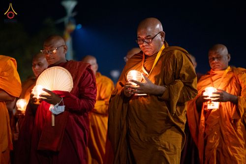 ภาพ No.321733:วันที่ 12 เมษายน พ.ศ.2569 วัดพระธรรมกาย ร่วมกับพุทธสภาแห่งอินเดีย ถวายมหาสังฆทาน 135 วัด ดร.ภีมราว รามชี อัมเบดการ์ (Dr. B.R. Ambedkar) รัฐบุรุษผู้ฟื้นฟูพระพุทธศาสนา ณ วัดพุทธสันติวันธรรมชัย เมืองนาคปูร์ รัฐมหาราษฏระ สาธารณรัฐอินเดีย