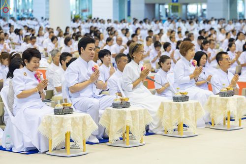 ภาพ No.345721:วันพฤหัสบดีที่ 27 สิงหาคม พ.ศ.2569 พิธีทอดผ้าป่าเพื่อถวายอุปกรณ์สื่อโสตทัศน์ อาคาร 82 ปี หลวงพ่อธัมมชโย พิธีทอดผ้าป่าสมทบกฐินวัดพระธรรมกาย และสมทบกฐิน 30,000 กว่าวัดทั่วไทย ครั้งที่ 1 ประจำปี พุทธศักราช 2569 ณ วัดพระธรรมกาย ปทุมธานี