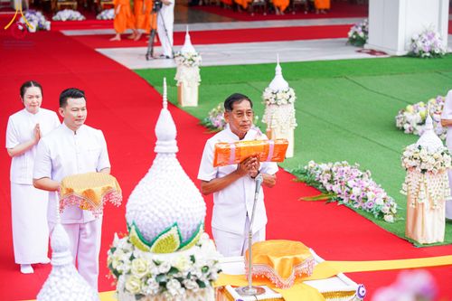 ภาพ No.316594:วันอาทิตย์ที่ 29 มีนาคม พ.ศ. 2569 พิธีทอดผ้าบังสุกุลและพิธีชำระร่าง โยมพ่อณรงค์ จินตมากุล  สิริอายุ 99 ปี 11 เดือน โยมบิดา พระครูปลัดรัตนวีรวัฒน์ (รังสฤษดิ์ อิทฺธิจินตโก) ที่ปรึกษาเจ้าคณะจังหวัดปทุมธานี เจ้าอาวาสวัดพระธรรมกาย  ณ ฌาปนสถานชั่วคราว ทางเข้า 