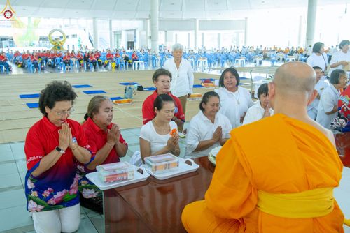 ภาพ No.321134:วันที่ 10 เมษายน พ.ศ.2569 โครงการส่งเสริมและสนับสนุนการเรียนรู้สำหรับผู้สูงอายุ ประจำปีงบประมาณ พ.ศ.2569 จัดโดย ฝ่ายสังคมสงเคราะห์ กองสวัสดิการสังคม องค์การบริหารตำบลคลองสาม จ.ปทุมธานี ณ วัดพระธรรมกาย