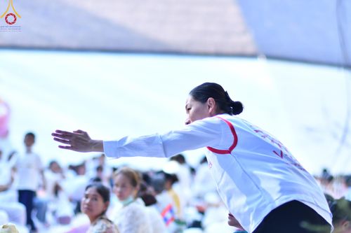 ภาพ No.105946:V.2 ทุ่มเท การเตรียมงาน เก็บงาน การรับบุญของเจ้าหน้าที่หน่วยงานต่างๆ เพื่อโครงการธรรมยาตรา กตัญญูบูชามหาปูชนียาจารย์ พระมงคลเทพมุนี (สด จนฺทสโร) พระผู้ปราบมาร อนุสรณ์สถาน 7 แห่ง ปีที่ 12 ระหว่างวันที่ 2 - 31 มกราคม พ.ศ.2567