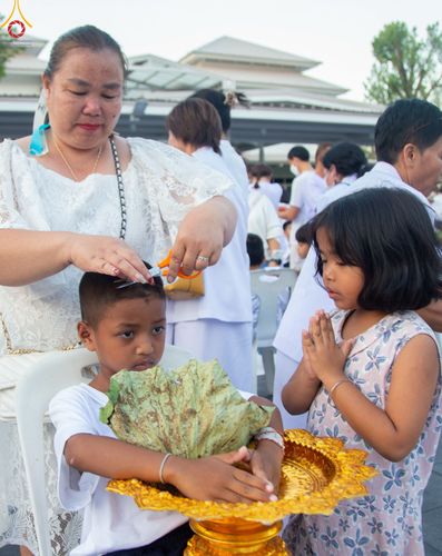ภาพ No.78473:พิธีตัดปอยผม โครงการหน่อแก้วเปรียญธรรมรุ่นที่ 11  วันที่ 26 มีนาคม พ.ศ.2566  ณ หมู่กุฏิสามเณร อาคารค่ายจองแชมป์ วัดพระธรรมกาย