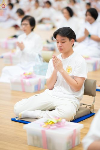 ภาพ No.280535:วันที่ 28 ธันวาคม พ.ศ.2568 พิธีถวายอุปกรณ์ทำความสะอาด ณ ห้องแก้วสารพัดนึก วัดพระธรรมกาย