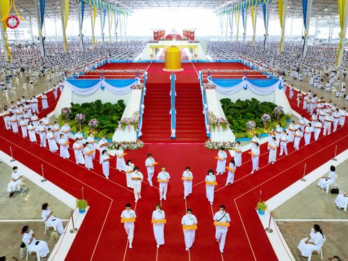 ภาพ No.90042:พิธีปฎิบัติธรรมและพิธีทอดผ้าป่าสมทบกฐินครั้งที่ 3 เนื่องใน 139 ปี วันคล้ายวันเกิดด้วยรูปกายเนื้อ พระมงคลเทพมุนี (สด จนฺทสโร) พระผู้ปราบมาร วันอังคารที่ 10 ตุลาคม พ.ศ. 2566 ณ วัดพระธรรมกาย จ.ปทุมธานี