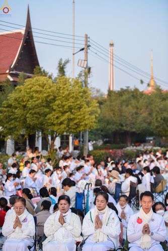 ภาพ No.294383:วันที่ 14 มกราคม พ.ศ. 2569 พิธีตักบาตรพระธรรมยาตรา ณ วัดสองพี่น้อง ต.ต้นตาล อ.สองพี่น้อง จ.สุพรรณบุรี ในโครงการธรรมยาตรา กตัญญูบูชา มหาปูชนียาจารย์ พระมงคลเทพมุนี(สด จนฺทสโร) พระผู้ปราบมาร อนุสรณ์สถาน 7 แห่ง ปีที่ 14