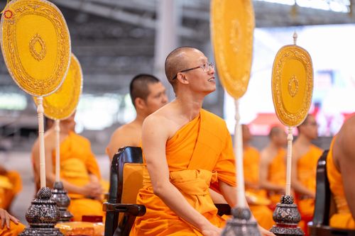 ภาพ No.339080:วันอาทิตย์ที่ 12 กรกฎาคม พ.ศ.2569 พิธีมุทิตาผู้สอบได้เปรียญธรรม ประโยค 1-2 ถึง ป.ธ.9 และ บ.ศ.1-2 ถึง บ.ศ.6 สำนักศาสนศึกษาวัดพระธรรมกาย ประจำปี 2569, พิธีมอบตราตั้งแต่งตั้งอาจารย์ใหญ่ สำนักศาสนศึกษาวัดพระธรรมกาย