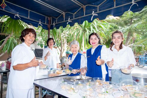 ภาพ No.320050:วันเสาร์ที่ 4 เมษายน 2569 พิธีตัดปอยผม ขอขมาผู้ปกครอง  มอบบาตร-ผ้าไตร และพิธีบรรพชาสามเณร 87 รูป  ณ ศูนย์ปฏิบัติธรรมระยอง(บ้านช่องลม)  ต.บางบุตร อ.บ้านค่าย จ.ระยอง