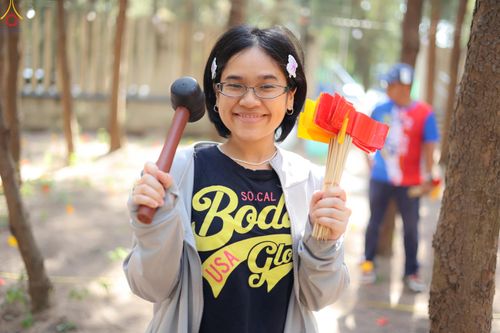 ภาพ No.300503:ภาพเบื้องหลังอาสาสมัครรวมใจ ชุดที่ 3 ในโครงการธรรมยาตรา กตัญญูบูชา มหาปูชนียาจารย์ พระมงคลเทพมุนี(สด จนฺทสโร) พระผู้ปราบมาร อนุสรณ์สถาน 7 แห่ง ปีที่ 14