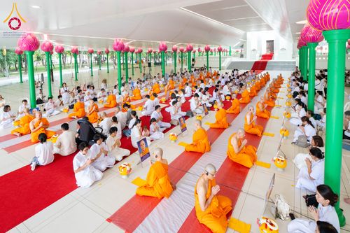 ภาพ No.286638:วันเสาร์ที่ 12 กรกฏาคม พ.ศ.2568 พิธีบรรพชาอุปสมบท  โครงการบรรพชาอุปสมบทหมู่ ธรรมทายาทนานาชาติ(ภาคภาษาจีน), โครงการบรรพชาสามเณร โรงเรียนนานาชาติ รุ่นที 14