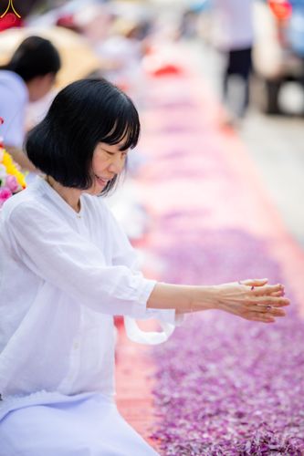 ภาพ No.299363:วันที่ 18 มกราคม พ.ศ. 2569 พิธีต้อนรับพระธรรมยาตรา ณ อนุสรณ์สถานลำดับที่ 5 สถานที่เผยแผ่วิชชาธรรมกายครั้งแรก อนุสรณ์สถานบางปลา วัดบางปลา อำเภอบางเลน จังหวัดนครปฐม ในโครงการธรรมยาตรา กตัญญูบูชา มหาปูชนียาจารย์ พระมงคลเทพมุนี(สด จนฺทสโร) พระผู้ปราบมาร อนุส