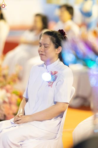 ภาพ No.331071:วันวิสาขบูชา อาทิตย์ที่ 31 พฤษภาคม พ.ศ.2569 พิธีจุดวิสาขประทีป , พิธีเวียนประทักษิณ  รอบพระมหาธรรมกายเจดีย์  และพิธีฉลองชัยสวดมนต์บทธัมมจักกัปปวัตนสูตร  ครบ 8,415,000,000 จบ ณ วัดพระธรรมกาย