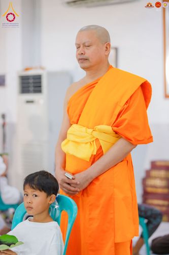 ภาพ No.284471:วันพุธที่ 17  ธันวาคม พ.ศ.2568  พิธีปลงผมนาคธรรมทายาท  โครงการบรรพชาสามเณรและบวชอุบาสิกาแก้ว  ณ วิทยาลัยศรีวิจายา (Sekolah Tinggi Agama Buddha Negeri Sriwijaya) เมืองตังเกอรัง จังหวัดบันเตน ประเทศอินโดนีเซีย