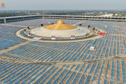 ภาพ No.324001:วันที่ 22 เมษายน พ.ศ.2569 (วันคุ้มครองโลก) พิธีถวายมหาสังฆทาน 40,000 กว่าวัดทั่วประเทศ ณ ลานธรรม พระมหาธรรมกายเจดีย์ วัดพระธรรมกาย