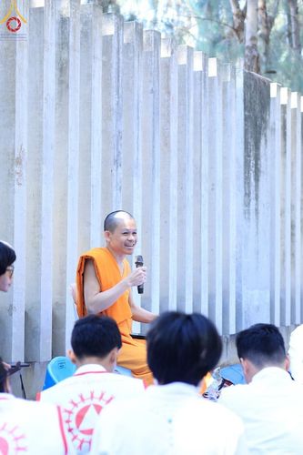 ภาพ No.105883:V.2 ทุ่มเท การเตรียมงาน เก็บงาน การรับบุญของเจ้าหน้าที่หน่วยงานต่างๆ เพื่อโครงการธรรมยาตรา กตัญญูบูชามหาปูชนียาจารย์ พระมงคลเทพมุนี (สด จนฺทสโร) พระผู้ปราบมาร อนุสรณ์สถาน 7 แห่ง ปีที่ 12 ระหว่างวันที่ 2 - 31 มกราคม พ.ศ.2567