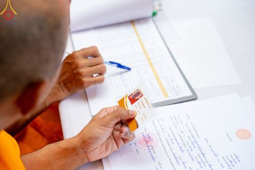 ภาพ No.311074:วันพฤหัสบดีที่ 26 กุมภาพันธ์ พ.ศ. 2569 พิธีถวายสังฆทานแด่คณะสงฆ์ 323 วัด ปีที่ 22 ครั้งที่ 182 พิธีมอบกองทุนหนุนแรงใจช่วยครูใต้ ปีที่ 19 ครั้งที่ 145 และพิธีทำบุญอุทิศส่วนกุศลให้ผู้วายชนม์