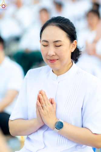 ภาพ No.307843:วันที่ 31 มกราคม พ.ศ. 2569 พิธีจุดประทีปธรรมถวายเป็นพุทธบูชา  และบูชาธรรมมหาปูชนียาจารย์ (ภาพชุดที่ 2) ณ วัดพระธรรมกาย ปทุมธานี ในโครงการธรรมยาตรา กตัญญูบูชา มหาปูชนียาจารย์ พระมงคลเทพมุนี(สด จนฺทสโร) พระผู้ปราบมาร อนุสรณ์สถาน 7 แห่ง ปีที่ 14