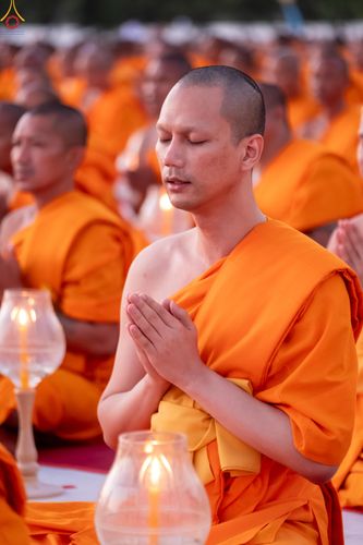 ภาพ No.302220:วันที่ 23 มกราคม พ.ศ. 2569 พิธีจุดประทีปธรรมถวายเป็นพุทธบูชา (ภาพชุดที่ 2) และบูชาธรรมมหาปูชนียาจารย์  ณ อนุสรณ์สถานลำดับที่ 5 สถานที่เผยแผ่วิชชาธรรมกายครั้งแรก อนุสรณ์สถานบางปลา วัดบางปลา อำเภอบางเลน จังหวัดนครปฐม ในโครงการธรรมยาตรา กตัญญูบูชา มหาปูชนีย