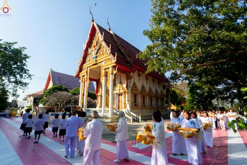 ภาพ No.293273:วันที่ 12 มกราคม พ.ศ. 2569 พิธีทอดผ้าป่าทำนุบำรุงศาสนสถาน ณ วัดพรสวรรค์ อ.สองพี่น้อง จ.สุพรรณบุรี ในโครงการธรรมยาตรา กตัญญูบูชา มหาปูชนียาจารย์ พระมงคลเทพมุนี(สด จนฺทสโร) พระผู้ปราบมาร อนุสรณ์สถาน 7 แห่ง ปีที่ 14