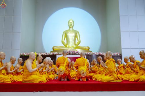 ภาพ No.330869:วันวิสาขบูชา อาทิตย์ที่ 31 พฤษภาคม พ.ศ.2569 พิธีบรรพชาสามเณรอุบาสก 11 ท่าน , พิธีถวายบาตรผ้าไตร และจตุปัจจัยไทยธรรม แด่สามเณร , พิธีอุปสมบทอุทิศชีวิต , พิธีกล่าวคำกัปปิยภัณฑ์  ณ อุโบสถพระไตรปิฎก วัดพระธรรมกาย จังหวัดปทุมธานี