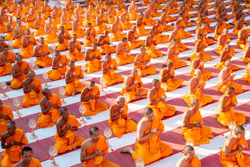 ภาพ No.293929:วันที่ 14 มกราคม พ.ศ. 2569 พิธีจุดประทีปถวายเป็นพุทธบูชา และบูชาธรรมมหาปูชนียาจารย์  ณ วัดสองพี่น้อง ต.ต้นตาล อ.สองพี่น้อง จ.สุพรรณบุรี ในโครงการธรรมยาตรา กตัญญูบูชา มหาปูชนียาจารย์ พระมงคลเทพมุนี(สด จนฺทสโร) พระผู้ปราบมาร อนุสรณ์สถาน 7 แห่ง ปีที่ 14