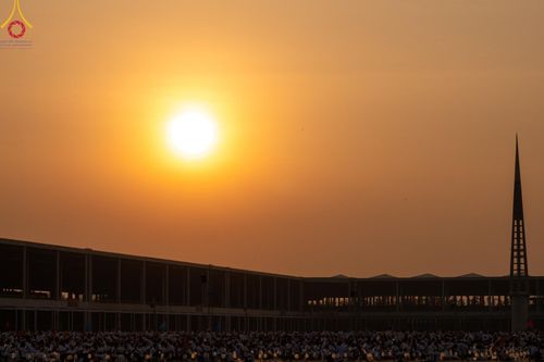 ภาพ No.204512:พิธีจุดประทีปถวายเป็นพุทธบูชา และบูชาธรรมมหาปูชนียาจารย์ ณ วัดพระธรรมกาย ตำบลคลองสาม อำเภอคลองหลวง จังหวัดปทุมธานี ในโครงการธรรมยาตรา กตัญญูบูชา มหาปูชนียาจารย์ พระมงคลเทพมุนี(สด จนฺทสโร) พระผู้ปราบมาร ปีที่ 13 วันที่ 31 มกราคม พ.ศ. 2568