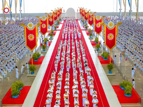 ภาพ No.134310:พิธีทอดผ้าป่าสมทบ มหาสังฆทาน 10,000 วัด ทั่วไทย วันอาทิตย์ต้นเดือนที่ 7 เมษายน พ.ศ.2567 ณ ห้องแก้วสารพัดนึก 1 สภาธรรมกายสากล  วัดพระธรรมกาย จ.ปทุมธานี