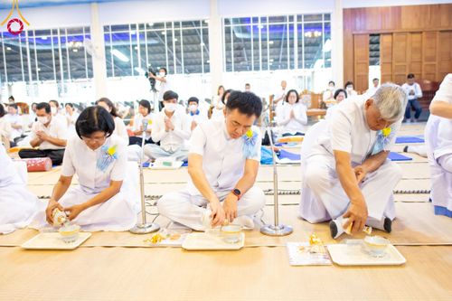 ภาพ No.112983:พิธีถวายภัตตาหารเป็นสังฆทาน แด่คณะพระธรรมยาตรา ปีที่ 12 วันที่ 16 มกราคม พ.ศ. 2567 ณ วัดโบสถ์(บน) บางคูเวียง จ.นนทบุรี