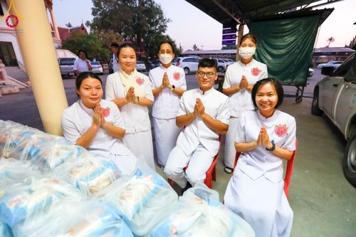 ภาพ No.113635:พิธีถวายภัตตาหารเป็นสังฆทาน แด่คณะพระธรรมยาตรา ปีที่ 12 วันที่ 17 มกราคม พ.ศ. 2567 ณ วัดโบสถ์(บน) บางคูเวียง จ.นนทบุรี