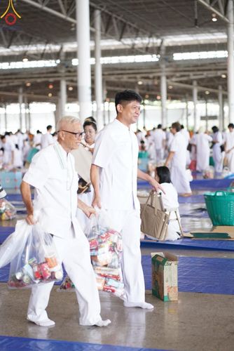 ภาพ No.150588:V.44 เพื่อพ่อ ภาพเตรียมงาน ปฎิบัติงาน ของเจ้าหน้าที่ อาสาสมัคร ทุกสถานะ เพื่อความสำเร็จ ในงานวันธรรมชัย วันอังคารที่ 27 สิงหาคม พ.ศ. 2567